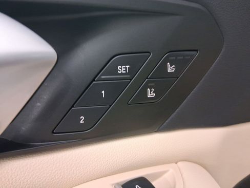 Used 2021 BMW X5 xDrive45e w/ M Sport Package image 12