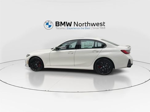 New 2026 BMW 330i xDrive Sedan w/ M Sport Package image 11