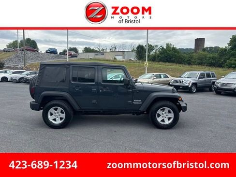 Used 2017 Jeep Wrangler Unlimited Sport w/ Quick Order Package 24S AWD/4WD image 1