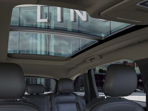 New 2026 Lincoln Nautilus Reserve AWD/4WD image 38