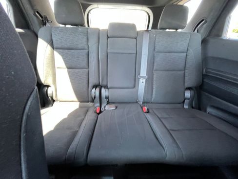 Used 2024 Dodge Durango SXT image 38