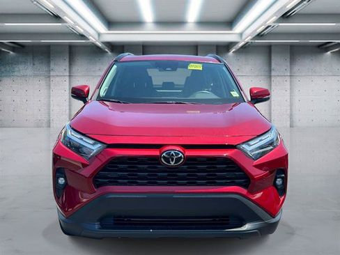 Used 2022 Toyota RAV4 XLE Premium FWD image 31
