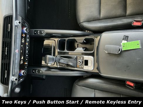 Used 2022 Kia Telluride EX w/ EX Premium Package image 11