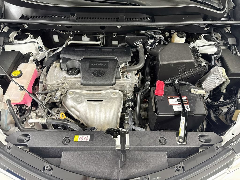 Used 2018 Toyota RAV4 XLE AWD/4WD image 28