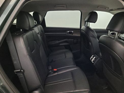 Used 2022 Kia Sorento S AWD/4WD image 19