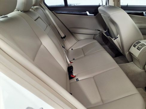 Used 2013 Mercedes-Benz C 250 Sedan image 7