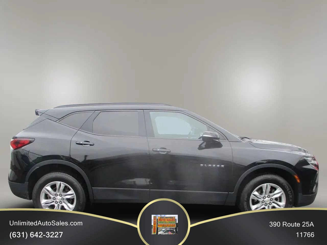 Used 2020 Chevrolet Blazer LT FWD image 3