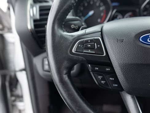 Used 2017 Ford Escape Titanium FWD image 37
