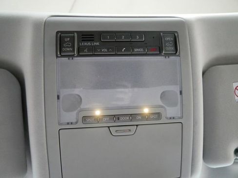 Used 2009 Lexus LX 570 4WD image 24