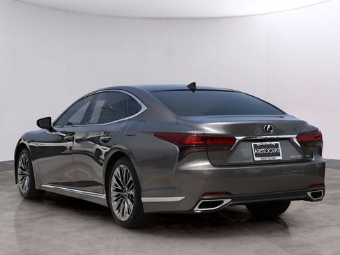 Used 2022 Lexus LS 500 AWD w/ Luxury Package image 5