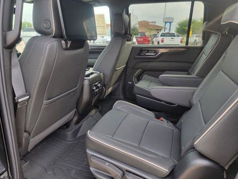 New 2026 GMC Yukon XL Elevation w/ Elevation Premium Package AWD/4WD image 17