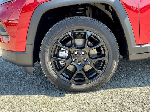 New 2025 Jeep Compass Latitude w/ Altitude Special Edition image 14