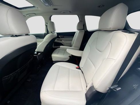 Used 2021 Kia Telluride S FWD image 25