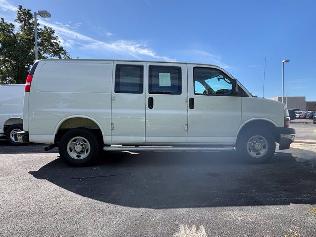 Used 2025 Chevrolet Express 2500 w/ Driver Convenience Package RWD image 10
