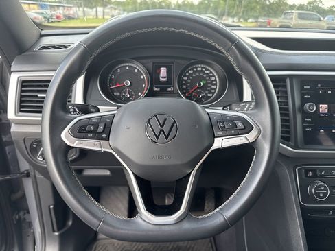 Used 2021 Volkswagen Atlas Cross Sport SE FWD image 14