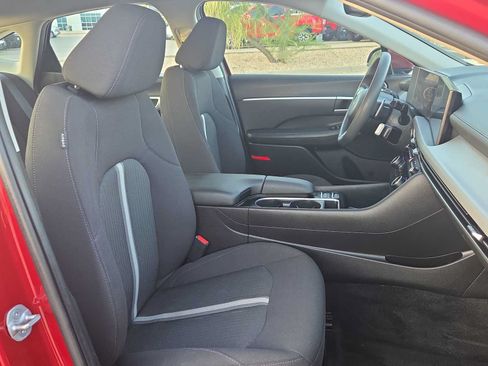 Used 2025 Hyundai Sonata SEL FWD image 18