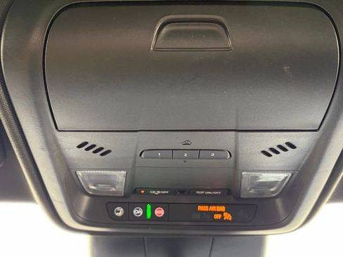 Used 2024 Cadillac XT4 Premium Luxury image 21