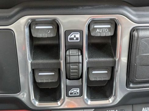 Used 2019 Jeep Wrangler Unlimited Rubicon AWD/4WD image 23