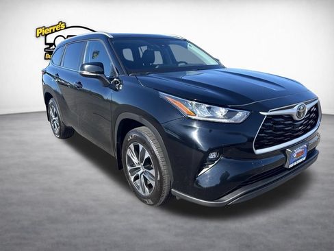 Used 2026 Toyota Highlander XLE AWD/4WD image 7