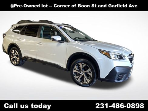 Used 2020 Subaru Outback Limited AWD/4WD image 7