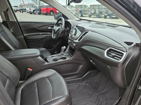 Used 2020 Chevrolet Equinox Premier image 34