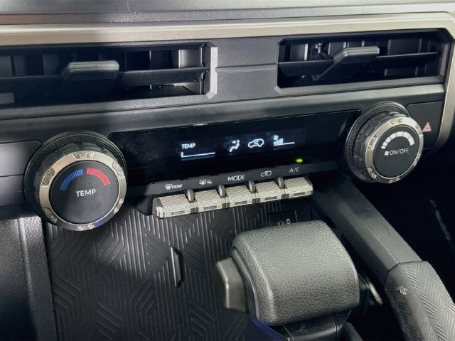 Certified 2026 Toyota 4Runner SR5 AWD/4WD image 17