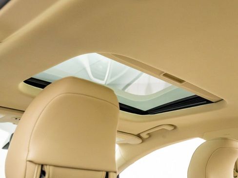 Used 2014 Ford Fusion SE w/ Equipment Group 202A image 19