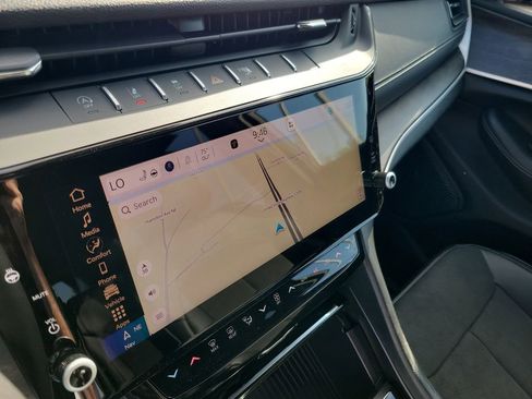 New 2026 Jeep Grand Cherokee Altitude AWD/4WD image 17