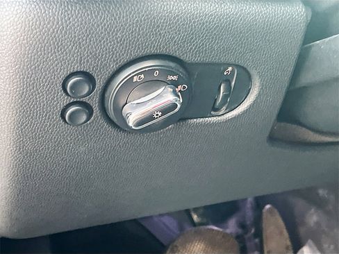 Used 2017 MINI Cooper 4-Door Hardtop image 10