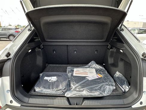 New 2025 Volkswagen ID.4 Pro image 4