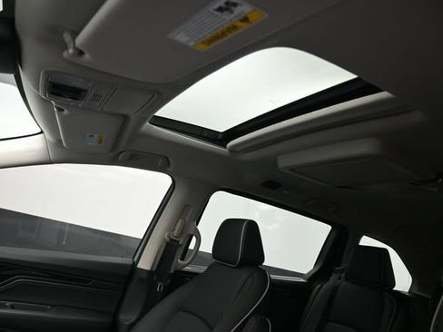 New 2026 Honda Odyssey Elite image 2