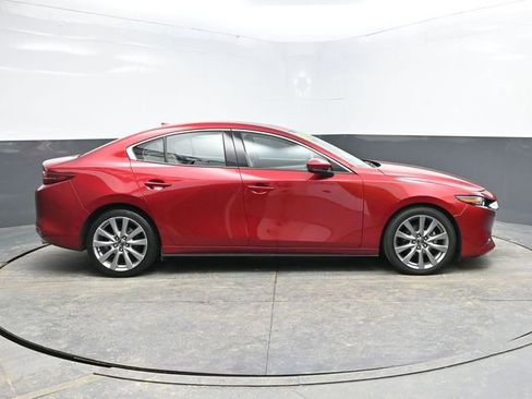 Used 2019 MAZDA MAZDA3 AWD Sedan w/ Premium Package image 8