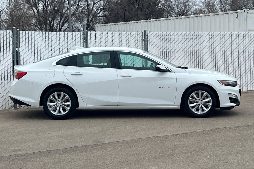 Used 2024 Chevrolet Malibu LT FWD image 3