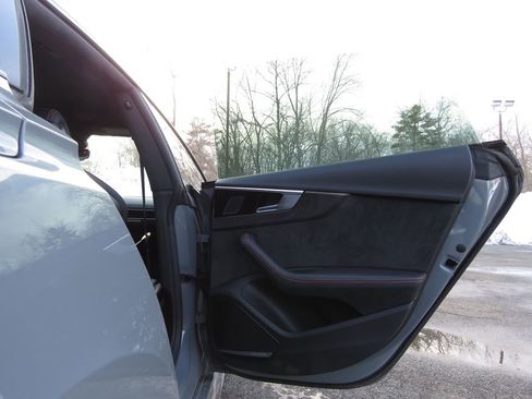 Used 2021 Audi RS 5 Sportback w/ Dynamic Package image 15