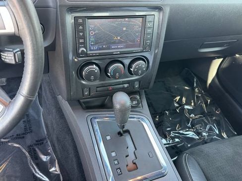 Used 2009 Dodge Challenger SRT8 RWD image 17