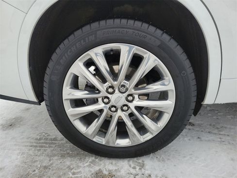 Used 2022 Cadillac XT6 Premium Luxury w/ LPO, Floor Liner Package image 5