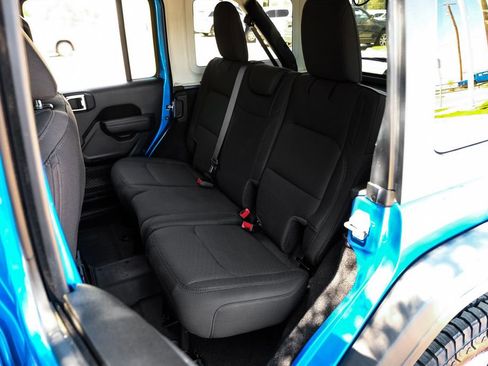 Used 2022 Jeep Wrangler Unlimited Sport image 49