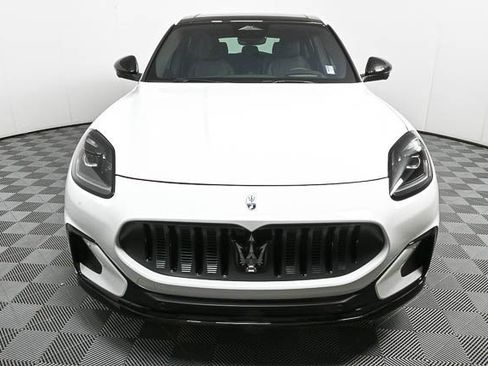 New 2025 Maserati Grecale Folgore image 36