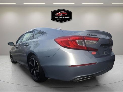 Used 2018 Honda Accord Sport image 4