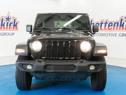 Used 2024 Jeep Wrangler Unlimited Sport AWD/4WD image 32