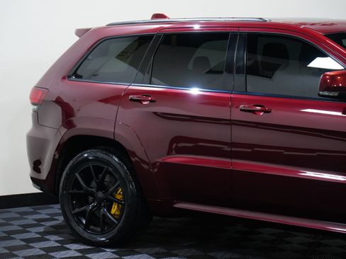 Used 2018 Jeep Grand Cherokee Trackhawk AWD/4WD image 14