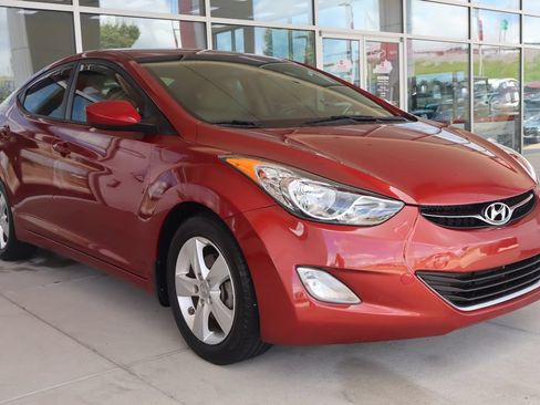 Used 2013 Hyundai Elantra GLS w/ Preferred Pkg FWD image 1