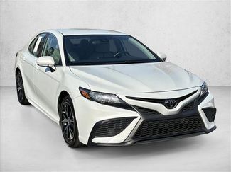 Used 2024 Toyota Camry SE video 3