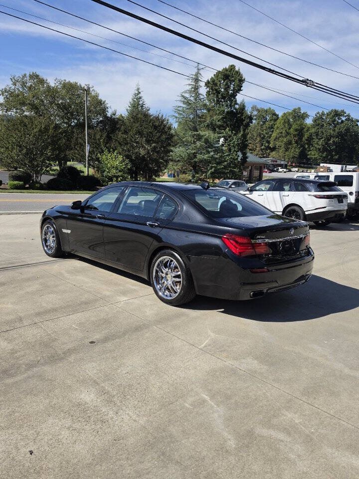 Used 2013 BMW 750Li xDrive AWD/4WD image 3