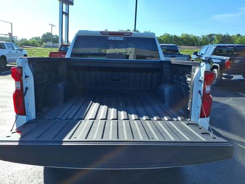 New 2026 Chevrolet Silverado 1500 RST w/ Dark Appearance Package AWD/4WD image 6