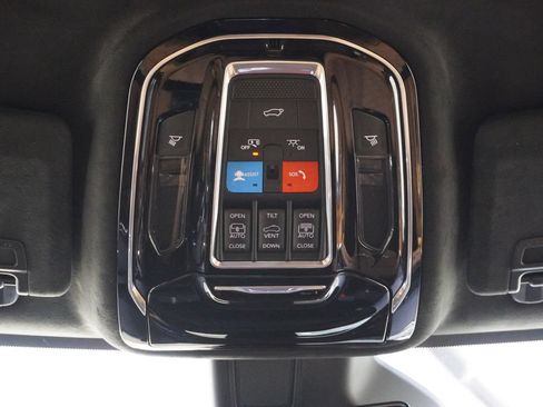 Used 2025 Jeep Grand Cherokee L Summit AWD/4WD image 15