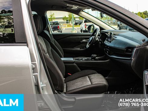 Used 2024 Nissan Rogue SV AWD/4WD image 20