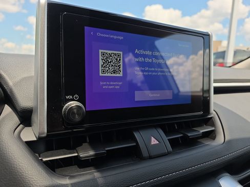 Used 2025 Toyota RAV4 XLE w/ Convenience Package FWD image 22
