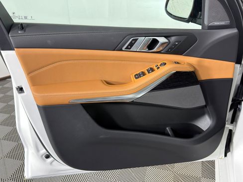 New 2026 BMW X5 sDrive40i w/ M Sport Package image 11