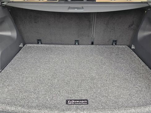 New 2026 Volkswagen Atlas Cross Sport SE image 23